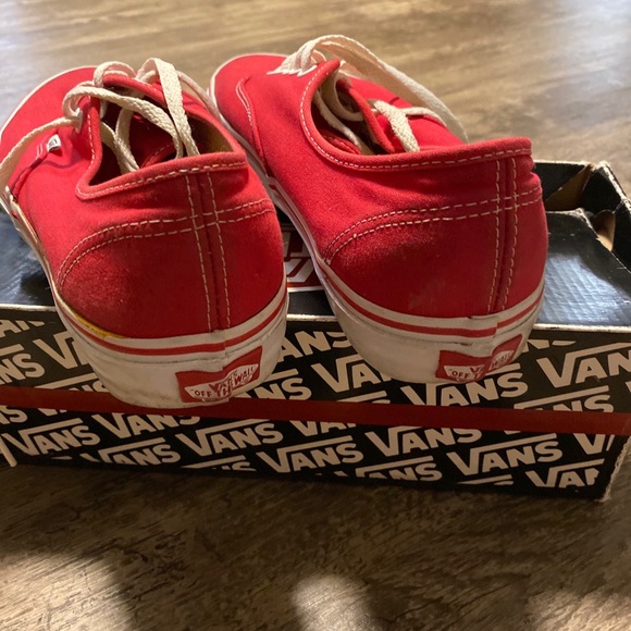 Vans - Picture 4 of 4